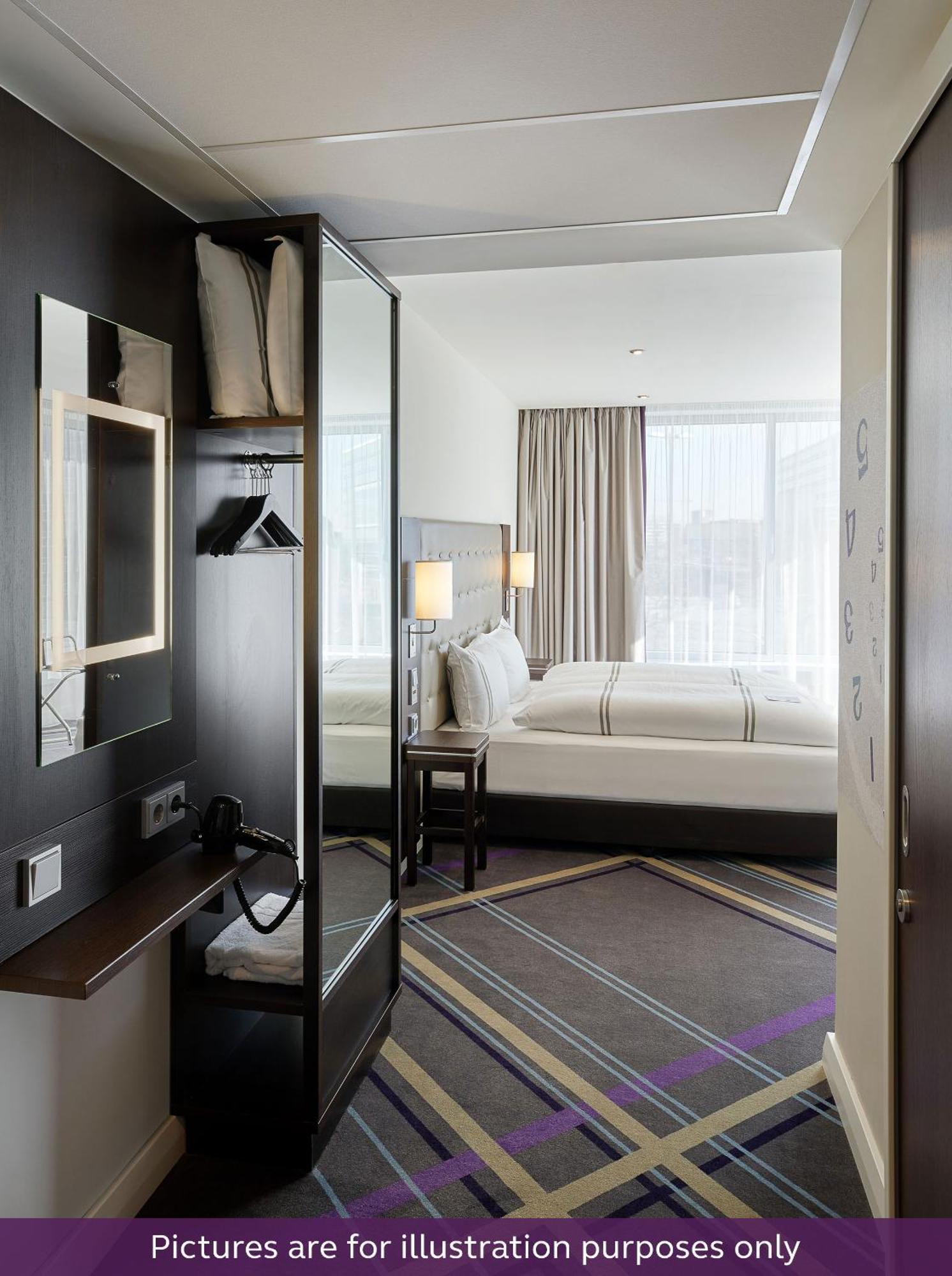 Premier Inn Luebeck City Stadtgraben Экстерьер фото